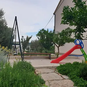 4* Gostinjska kuća Sandra