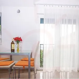 Stari Dvori Apartment