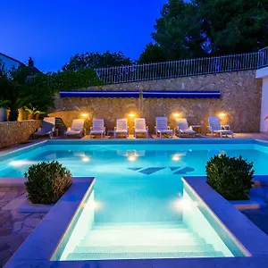 3* krevet i doručak Paula