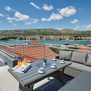 & Zaja Apartment